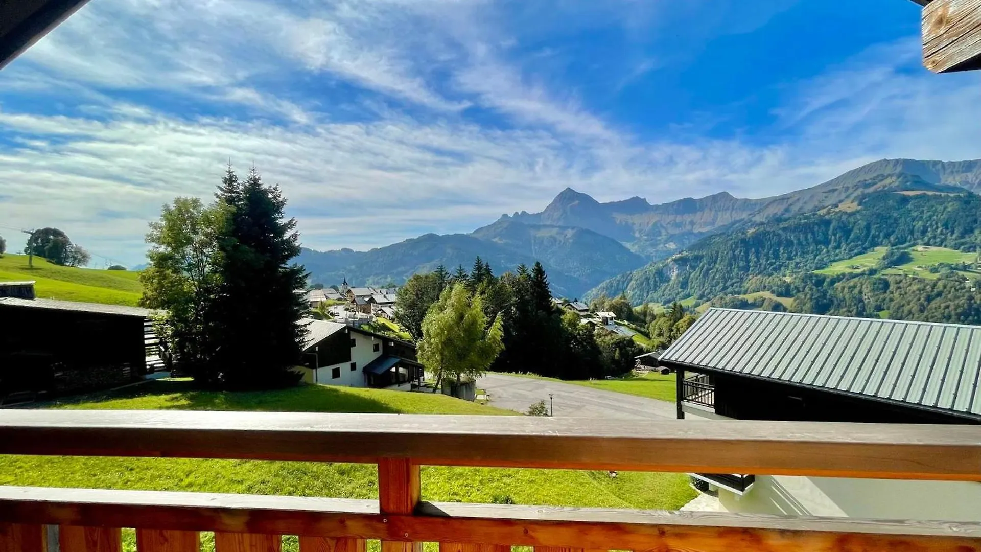 Chalet Spacieux Proche Pistes Et Centre, Animaux Acceptes Et Parking - Fr-1-505-75 Crest-Voland